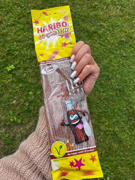 Мармеладні спагетті в кислій посипці зі смаком коли Haribo Cola 200 g. M-0010250 фото